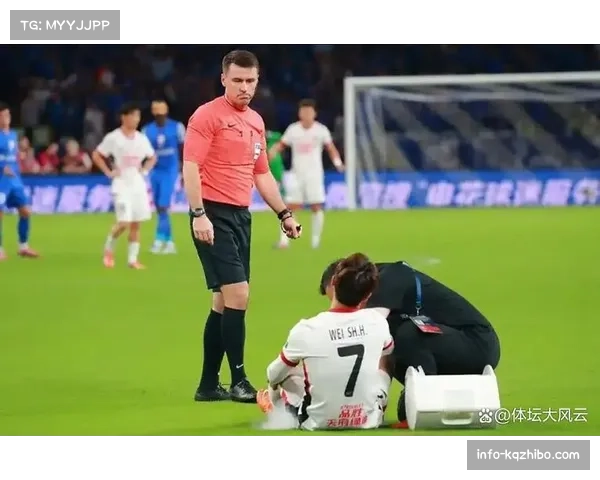 裁判组统一判罚尺度应对区域防守与盯人战术混用带来的身体接触频繁问题